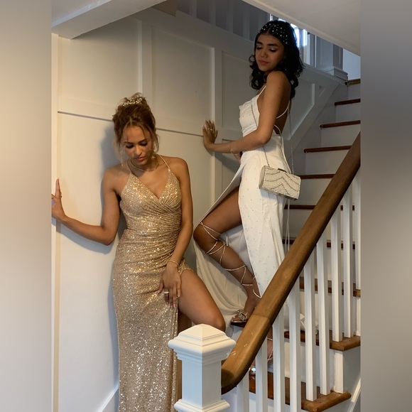 GOLD PROM DRESS - Picture 7 of 10